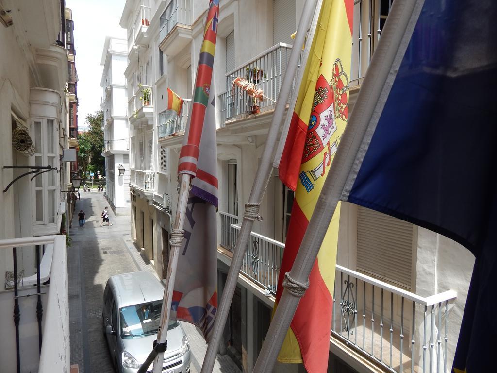 Hostal Canalejas กาดิซ ภายนอก รูปภาพ